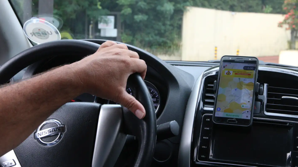 Programa de crédito para motoristas de aplicativo se torna permanente