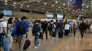 Anac começa a aplicar novas regras para passageiros indisciplinados em voos; entenda
