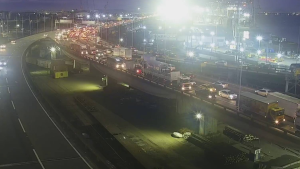 Motoristas devem ficar atentos ao alerta de ventania na Ponte Rio-Niterói