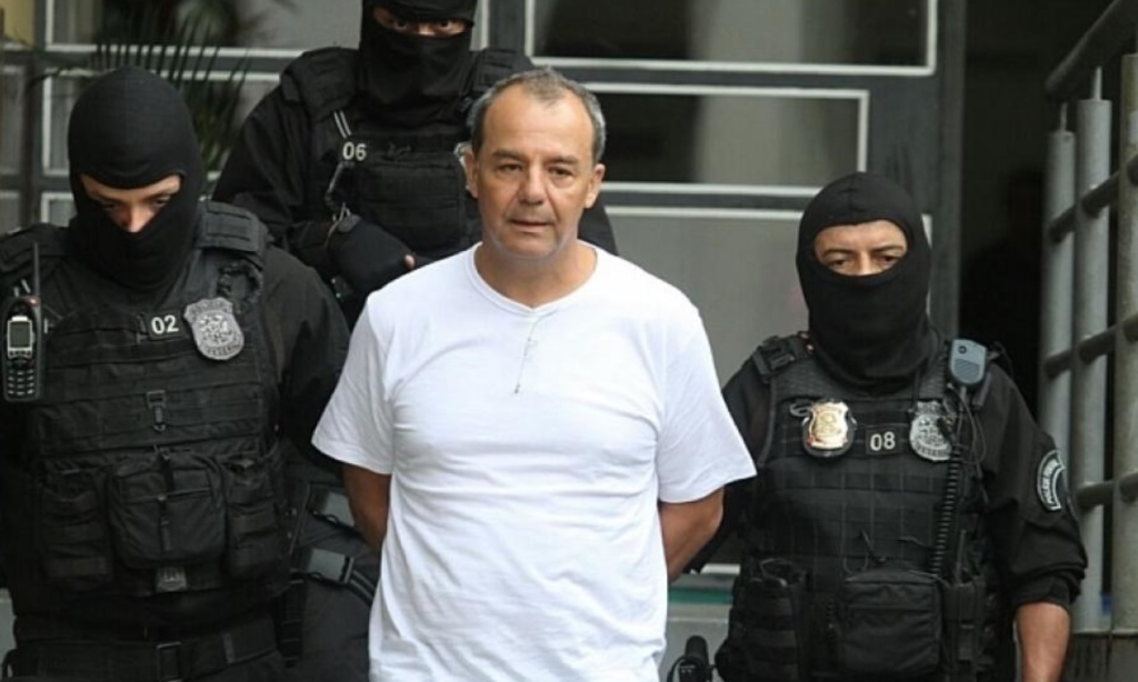 Sérgio Cabral é condenado por regalias durante prisão no Rio