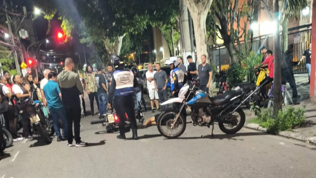 Motociclista baleado em niterói