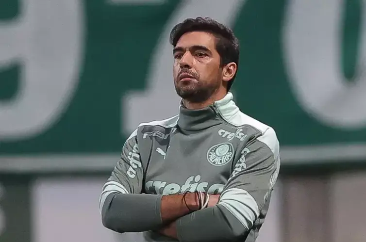 Técnico do Palmeiras pode pegar até seis jogos de suspensão por episódio ocorrido no empate com o Mirassol pelo Campeonato Brasileiro.