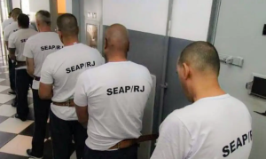 Acordo entre áreas de Justiça e segurança pública prevê investimentos estaduais e federais para ampliar a capacidade prisional do estado.