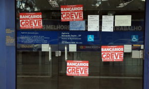 Trabalhadores recusaram a proposta final apresentada pelo banco e mantiveram a paralisação nacional por tempo indeterminado.