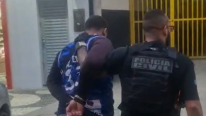 Investigação apura possível participação de mototaxistas no transporte de drogas e no repasse de informações sobre a movimentação policial.