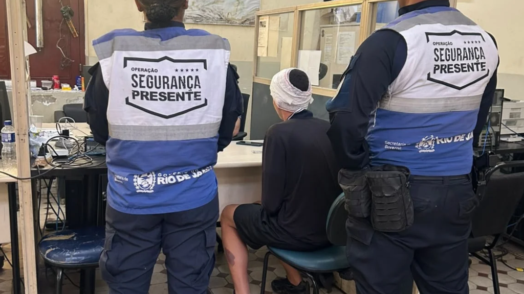 Adolescente é linchado após atropelar idoso em Botafogo