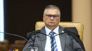 Flávio Dino divulga ameças de morte que sofre nas redes sociais
