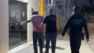 Preso homem acusado de matar o irmão a facadas em Maricá
