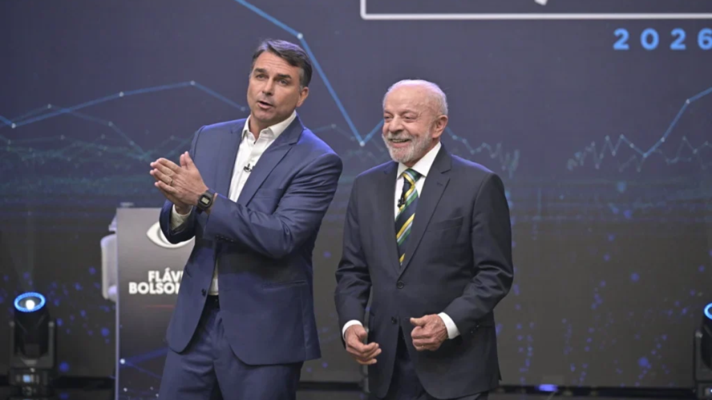 Lula aceita exigências de Flávio Bolsonaro para quebra de sigilo