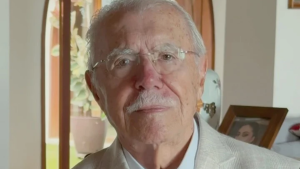 José Sarney tem alta após nove dias internado no Maranhão