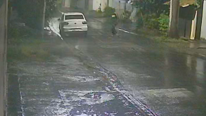 Casa invadida por criminosos em Niterói