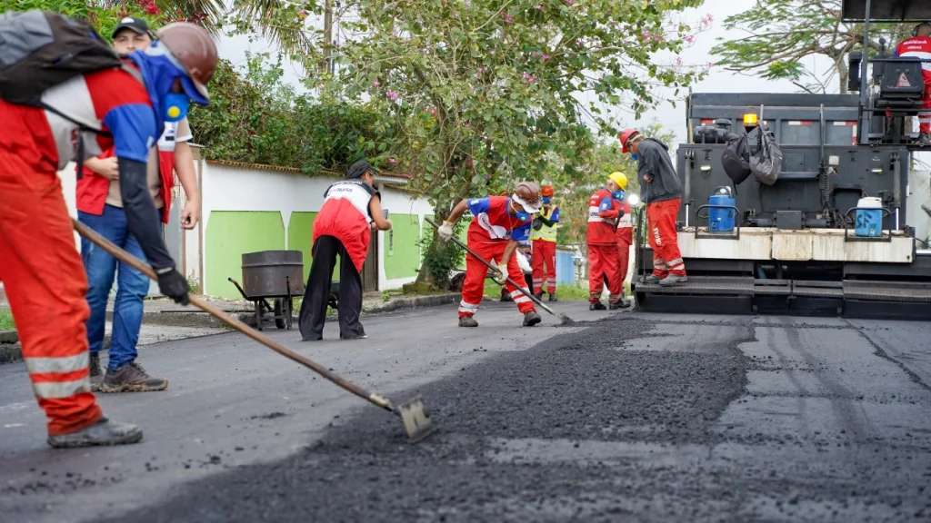 Obras no Jardim Atlântico Leste, em Itaipuaçu